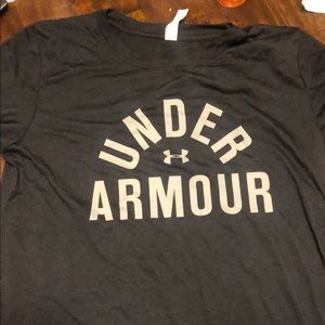 Black heat gear xs tshirt